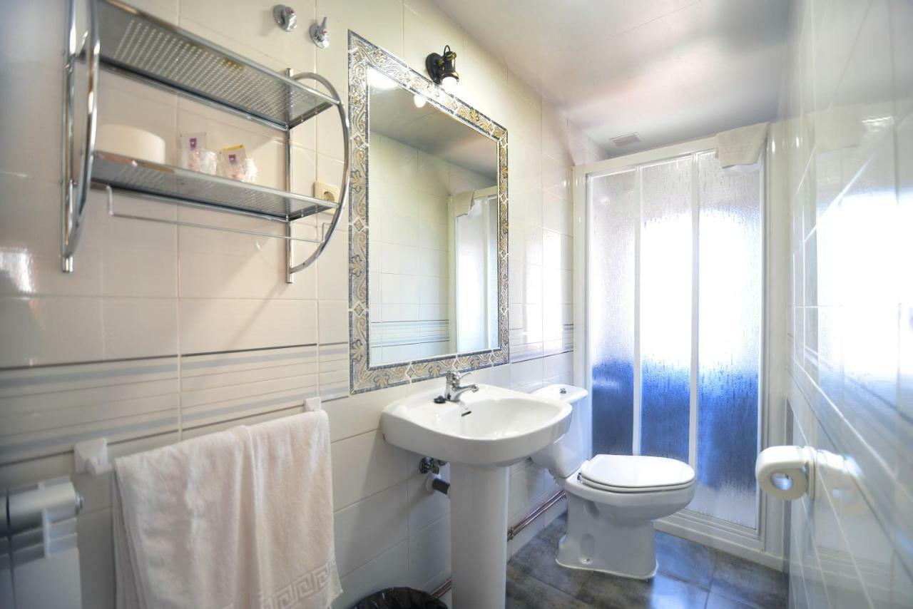 Hostal Palacete De Los Arcedianos Tarazona Extérieur photo