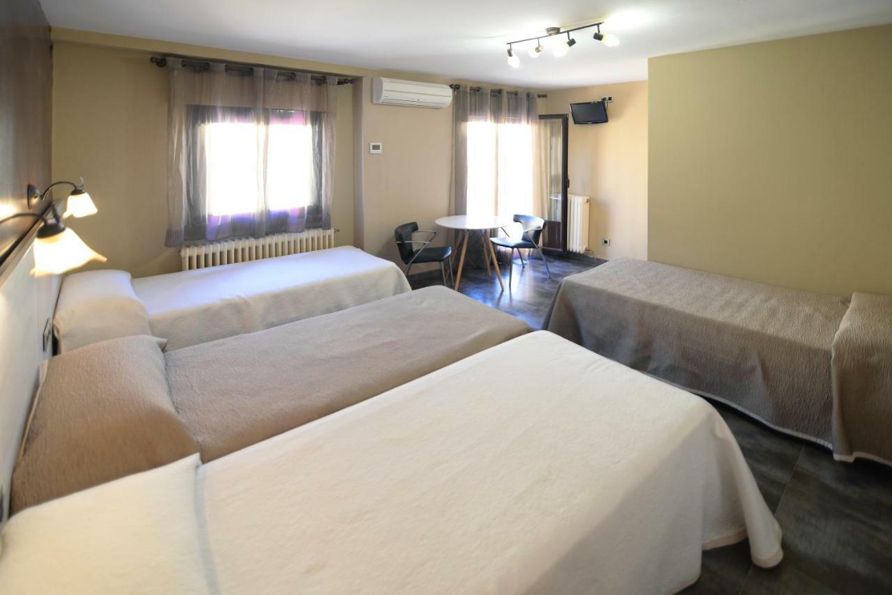 Hostal Palacete De Los Arcedianos Tarazona Extérieur photo