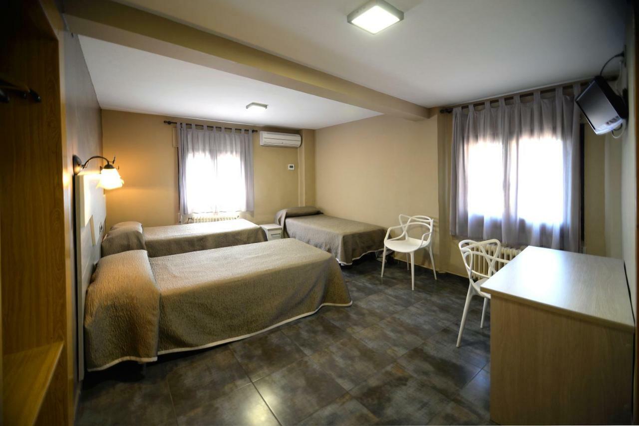 Hostal Palacete De Los Arcedianos Tarazona Extérieur photo