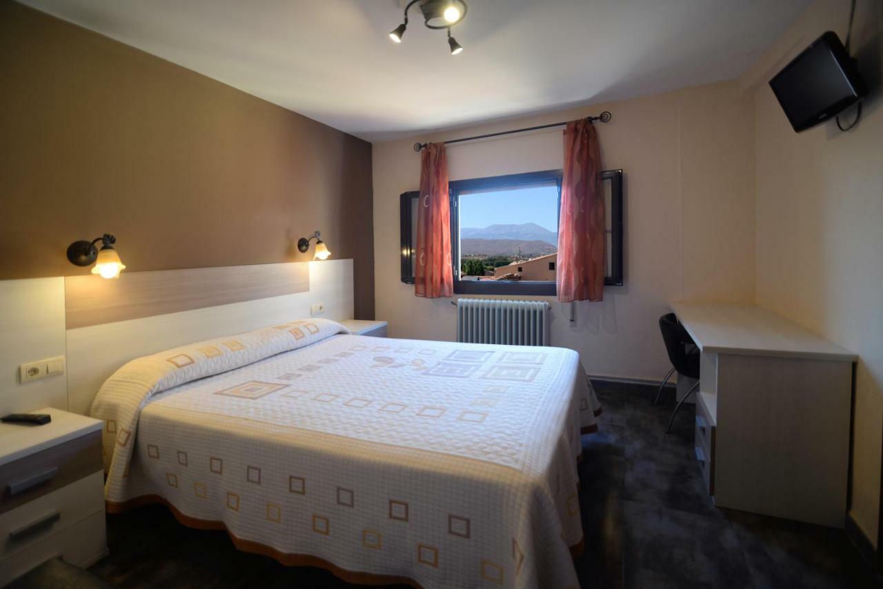 Hostal Palacete De Los Arcedianos Tarazona Extérieur photo