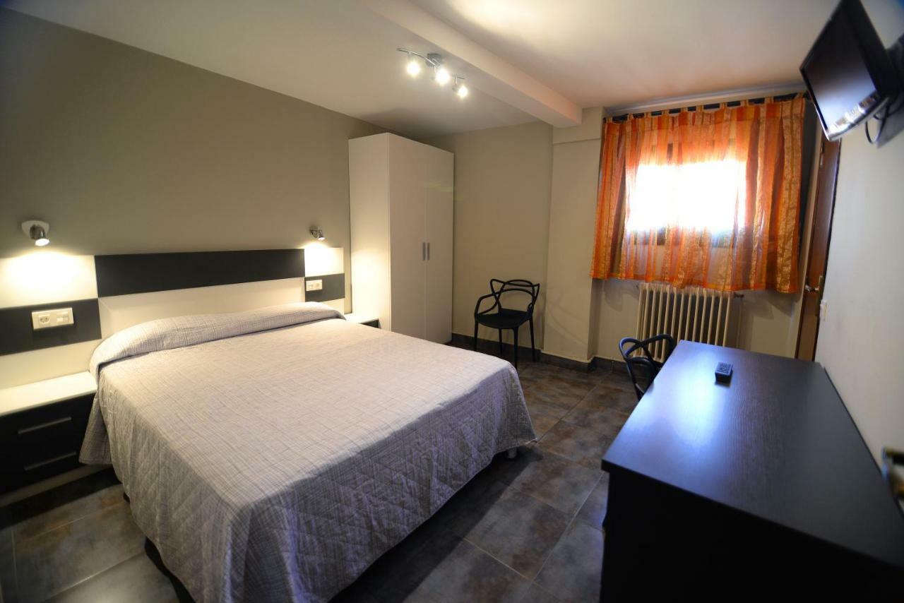 Hostal Palacete De Los Arcedianos Tarazona Extérieur photo